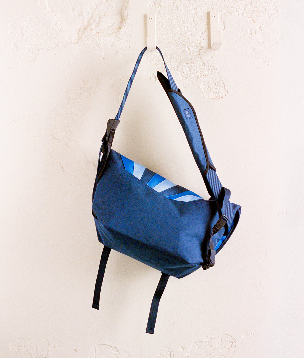 | Colour: Blue Fan