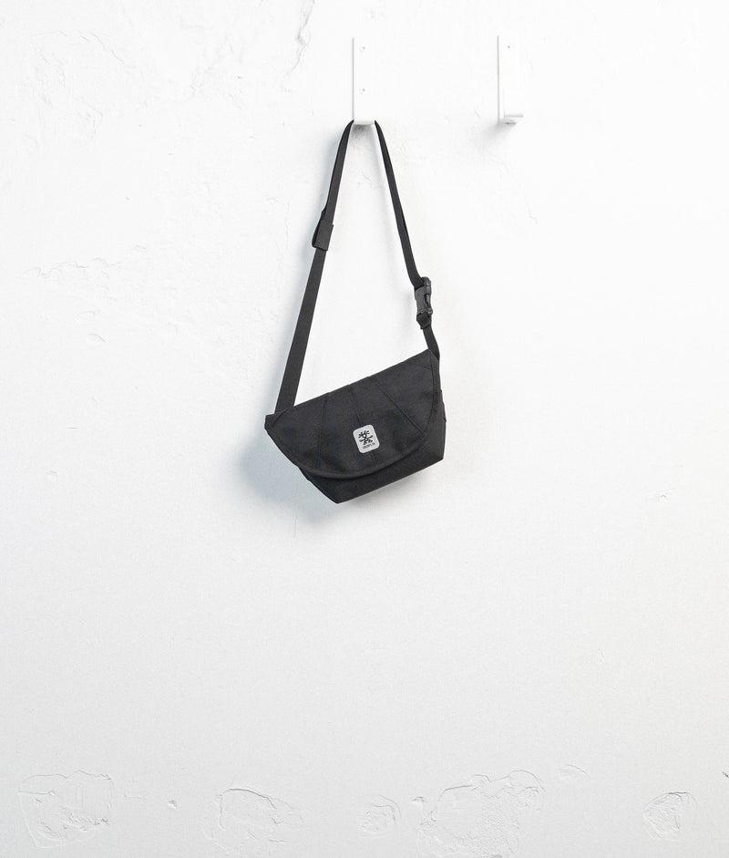 | Colour: Black Fan