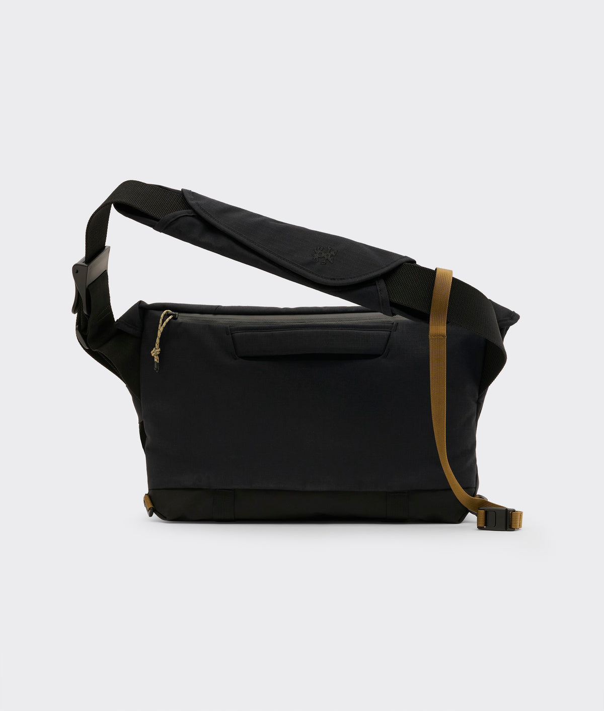 | Colour: Black
