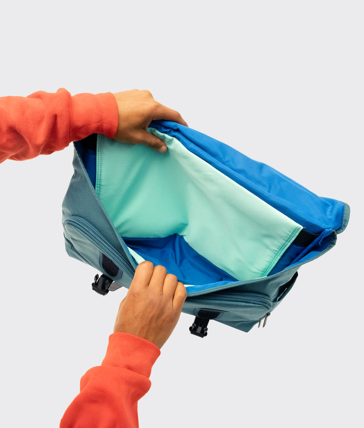 | Colour: Sea Blue