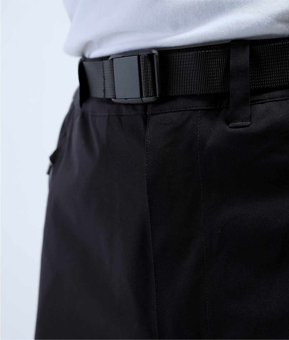 | Colour: Black
