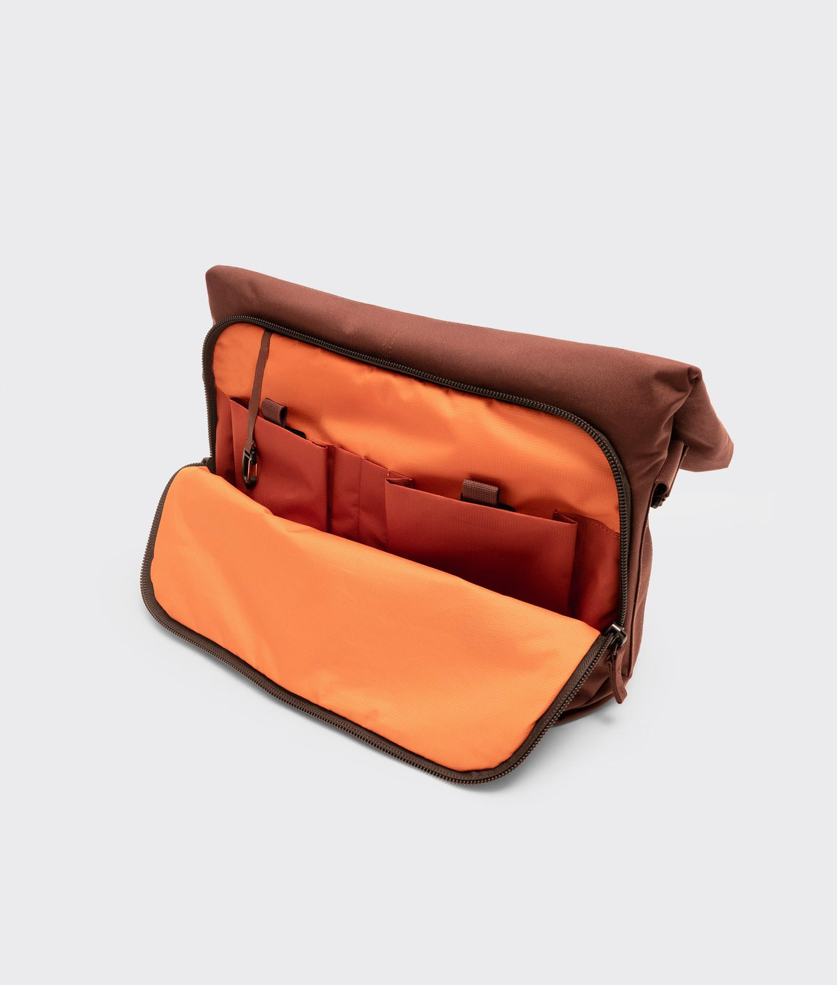| Colour: Mahogany