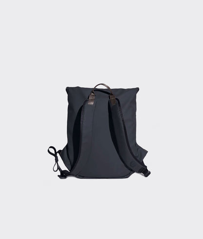 | Colour: Black