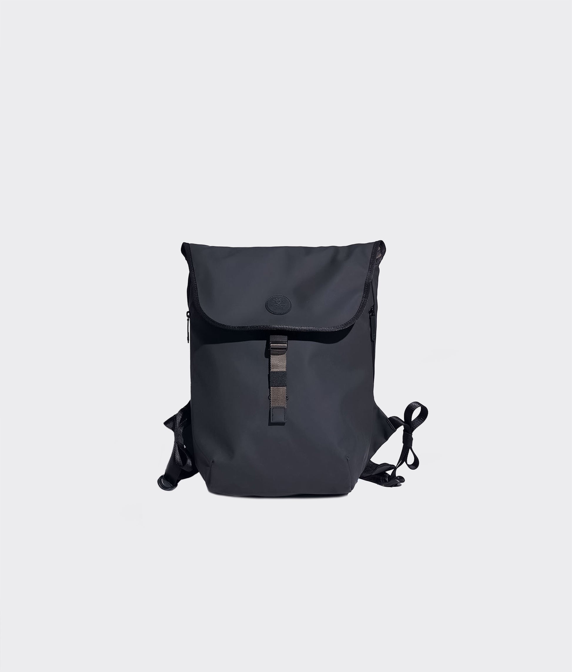 | Colour: Black